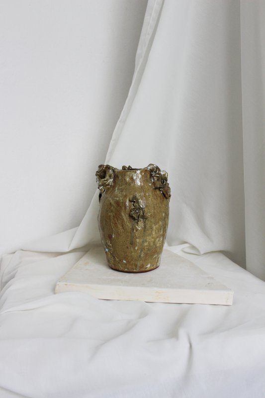 Vase en céramique vert rustique unique fait à la main