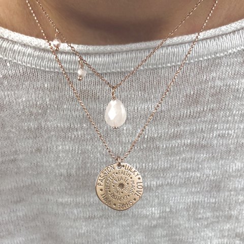 Necklace flying rose quartz