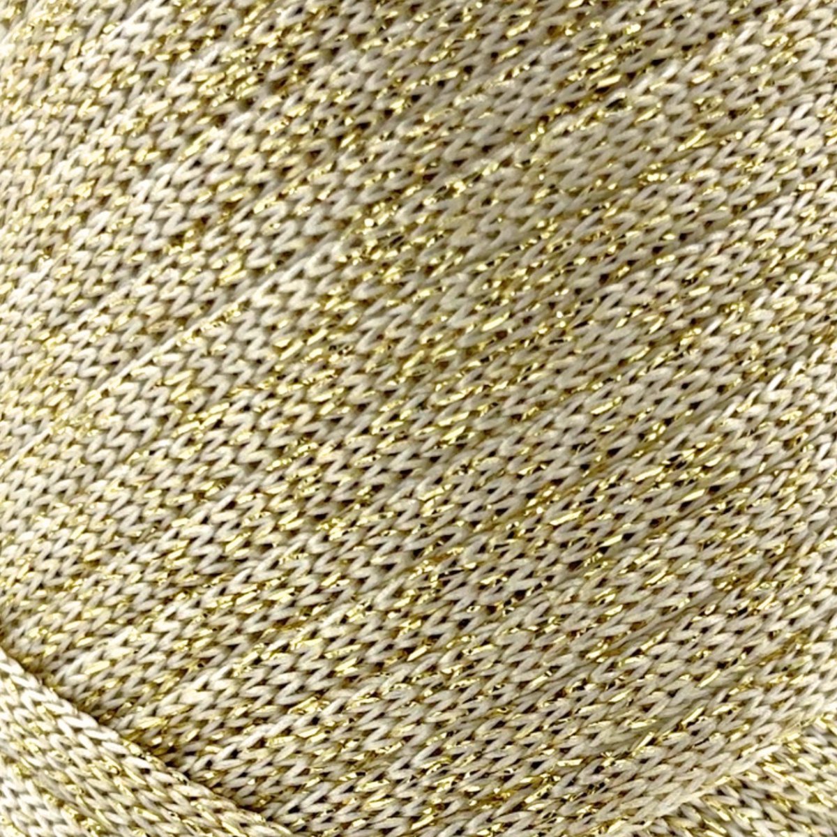 Sensy Premium 4 mm Sparkle - 109 Yards 100 % polyester macramebånd