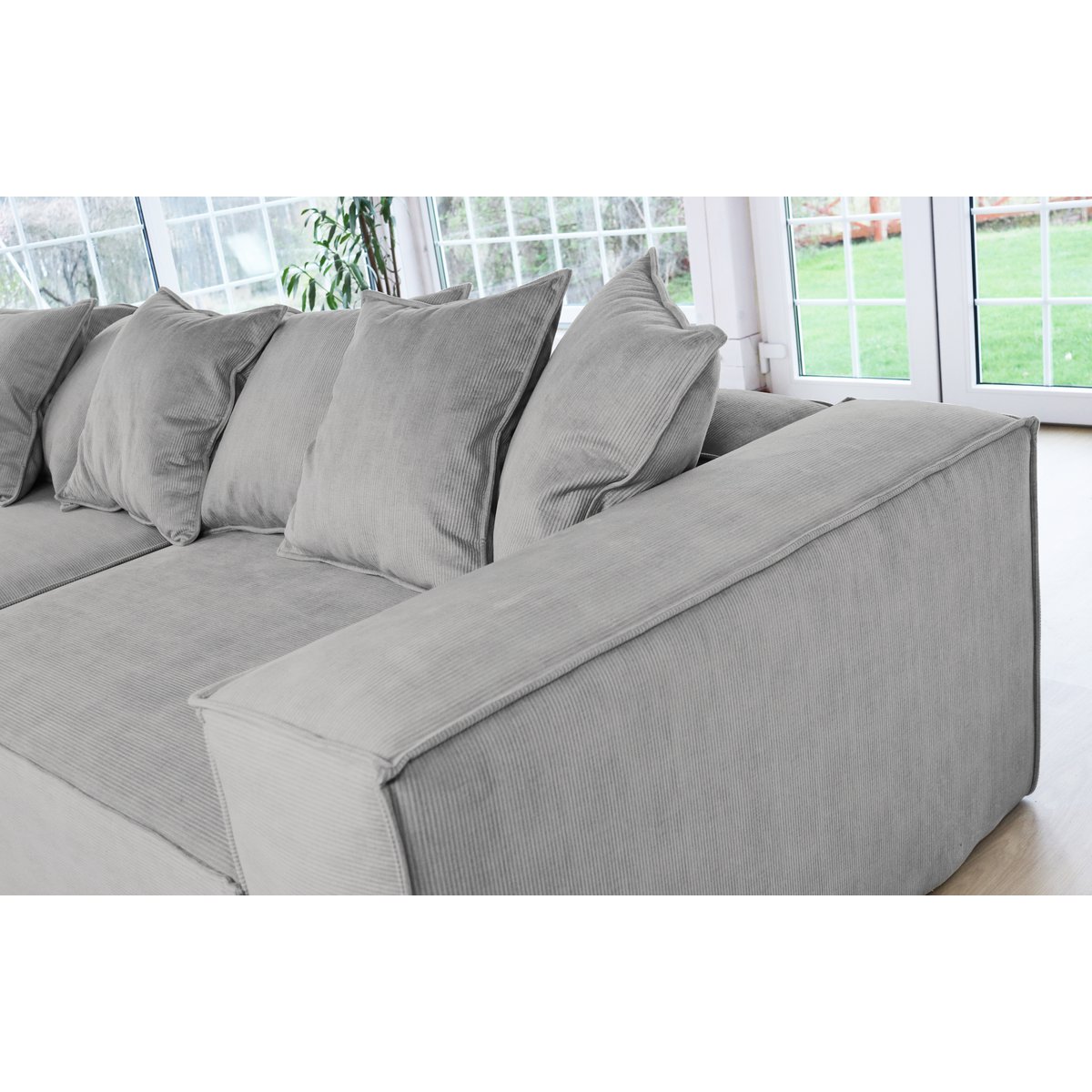 Van Morris 4-seater, Concrete Grey, Exclusive Corduroy from the Belgium company BRUTEX