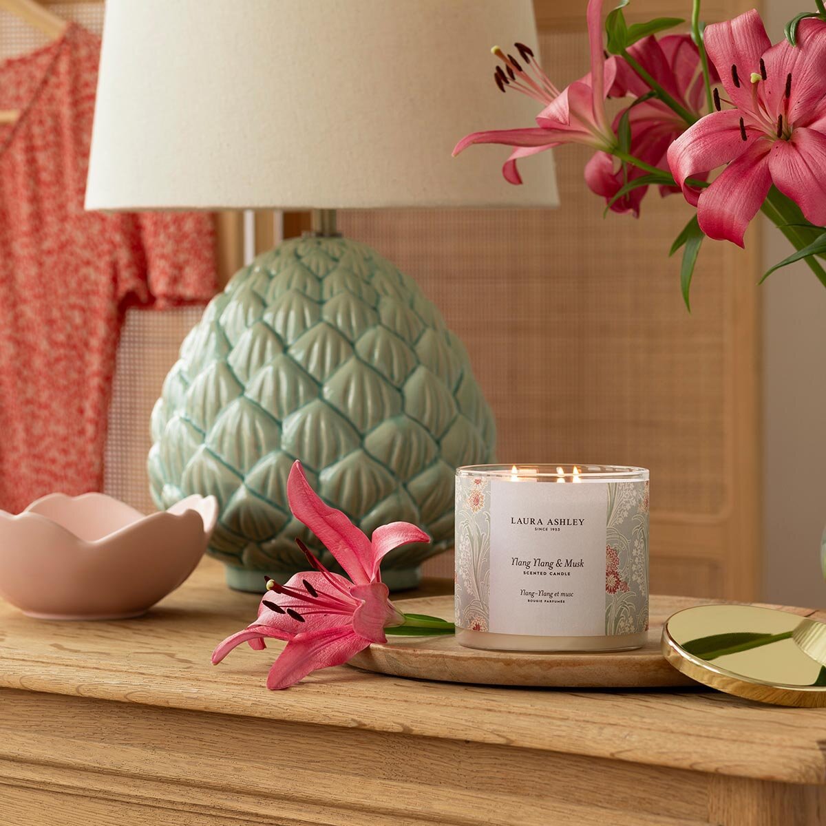Scented candle Laura Ashley Ylang Ylang & Musk - 400g