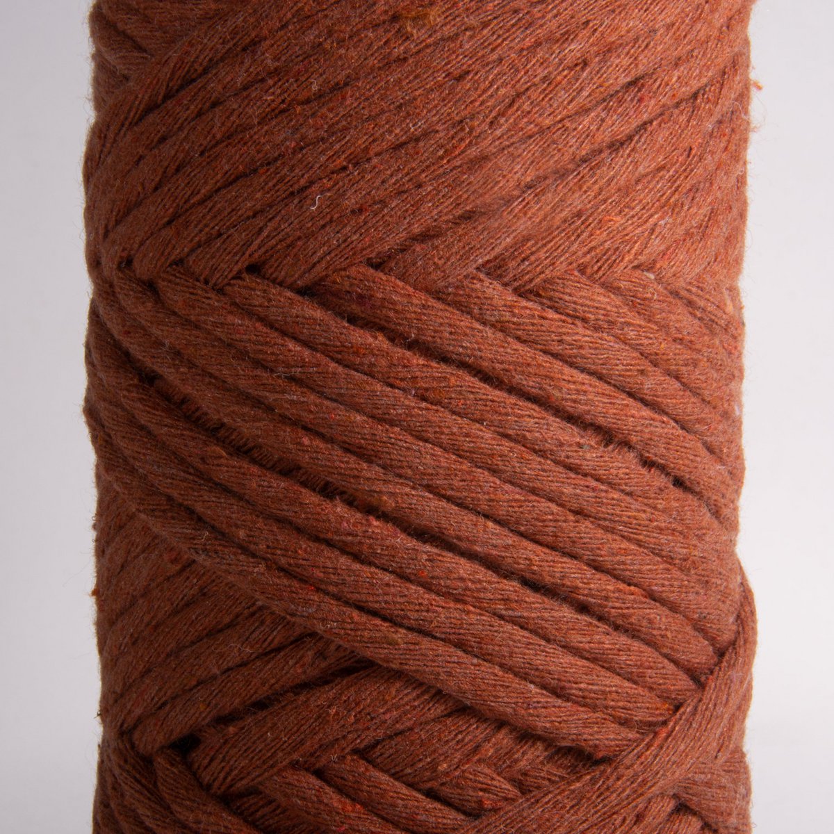 Sensy Premium 3 mm - cordoncino macramè a filo singolo in cotone riciclato al 100%.
