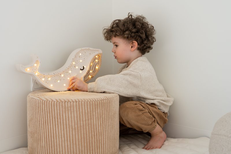 LITTLE LIGHTS WHALE LAMP