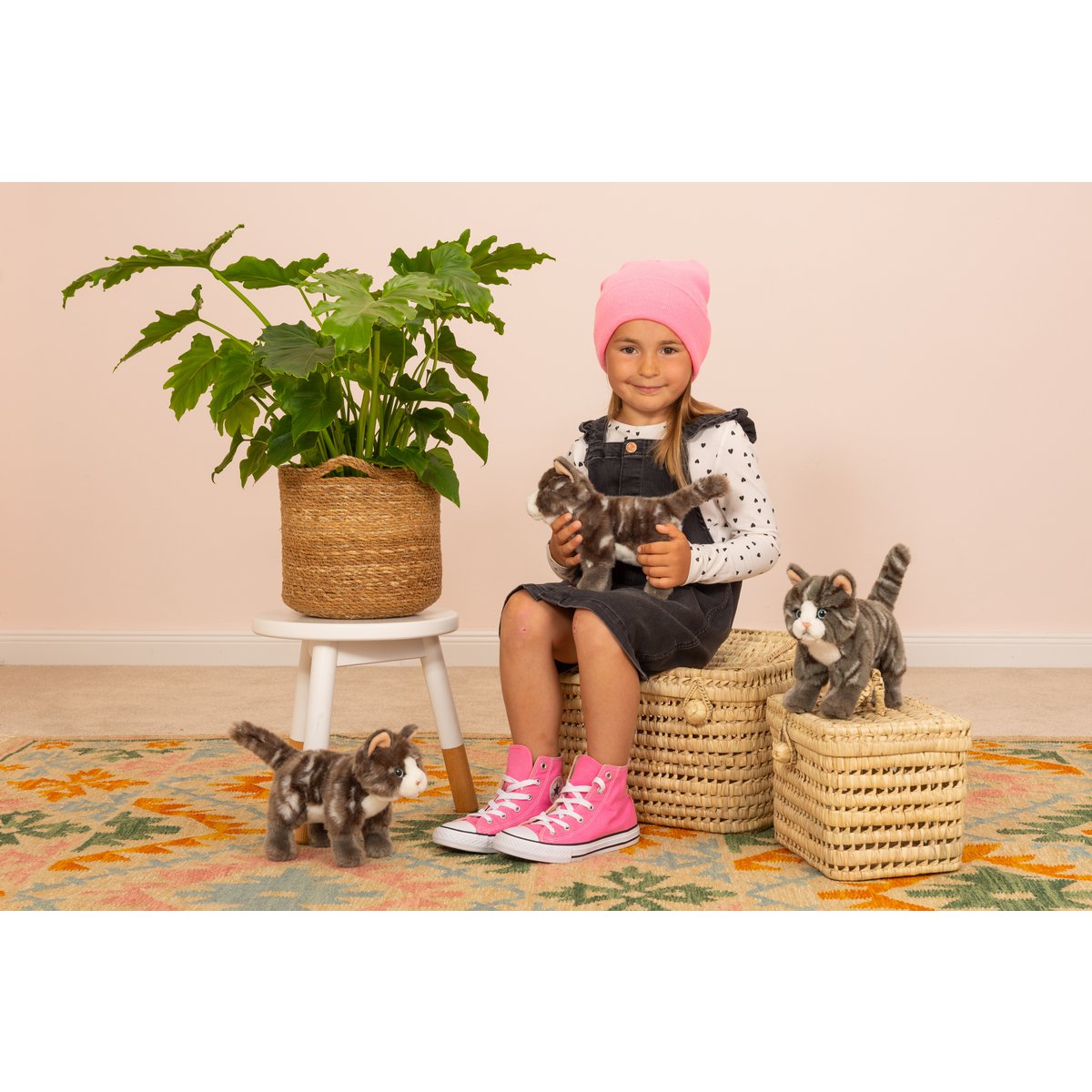 Gato atigrado gris de pie 20 cm - peluche - peluche