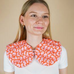 Oreillers nus remplis d'orange rose orthographique bio