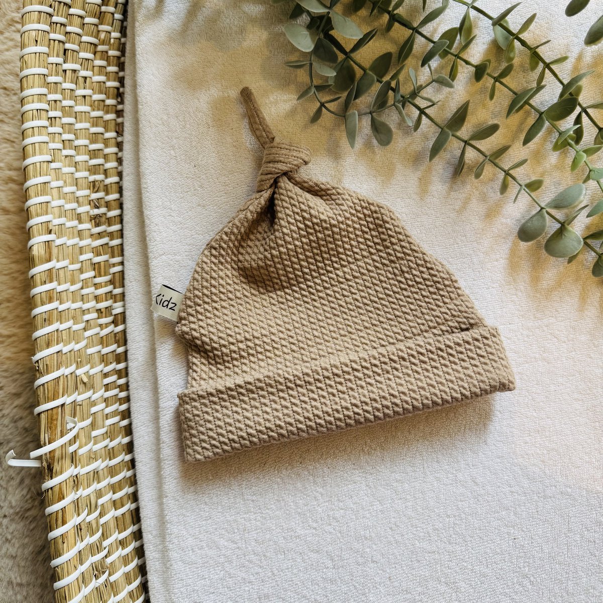Cap mini kabel mørk beige