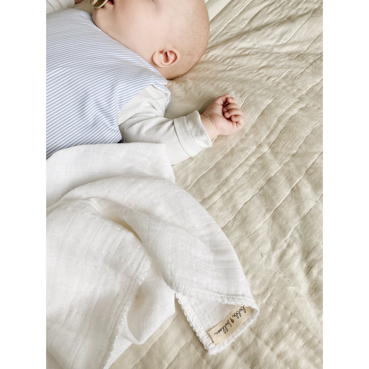 Mousseline met gehaakte bies - Witte bies
