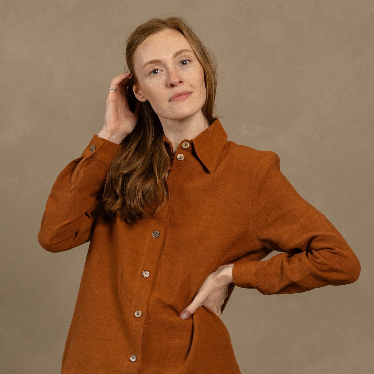 Camicia a maniche lunghe in lino Rebeca