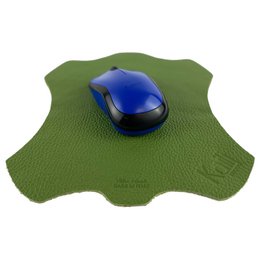 K0001EB | Made in Italy mouse pad in genuine full-grain leather, dollar grain - Green color - Dimensions: 20 x 23 cm - Packaging: TNT tubular bag