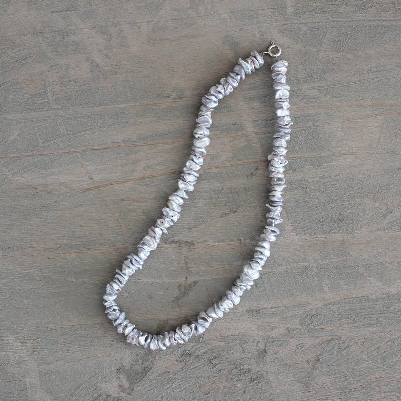 Collier Perles Grises