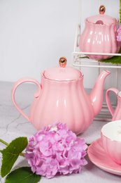 Royal Rose theepot roze met gouden rand 800 ml Isabelle Rose