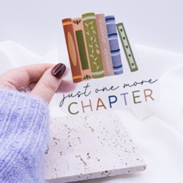 Iron-on picture books reading "One more Chapter" patch - gift shirt decorate book