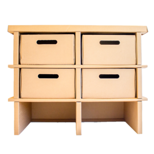 Schrank aus Pappe