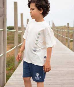 Übergroßes Sand im Fuß-T-Shirt
