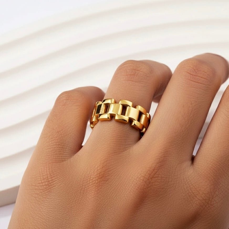 QUADRUM - Bague géométrique en acier plaqué or waterproof