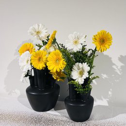 Tube vase