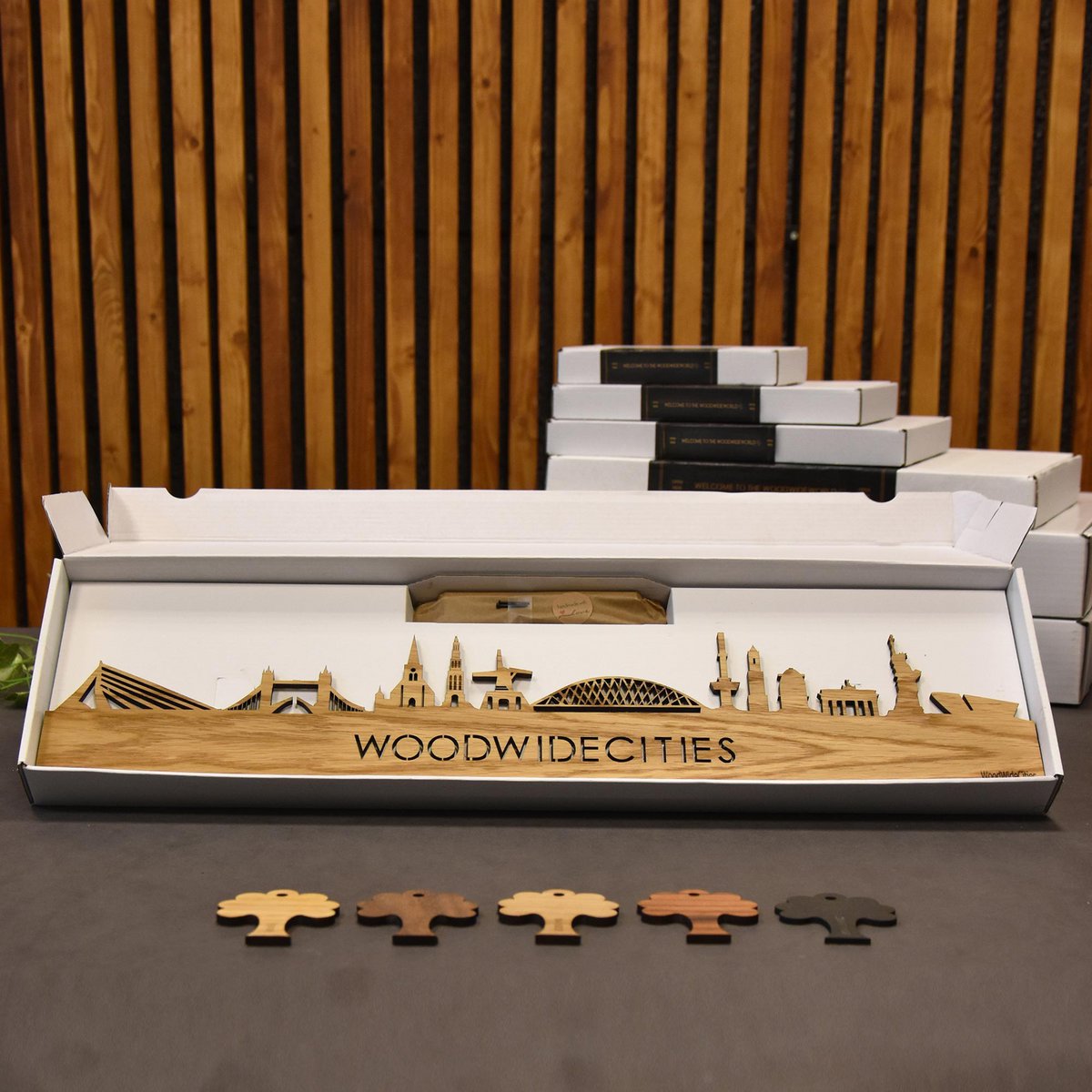 Stehende Skyline Rotterdam Schwarz