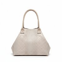 Umhängetasche LOLA – Blush Pink – Hergestellt in Italien