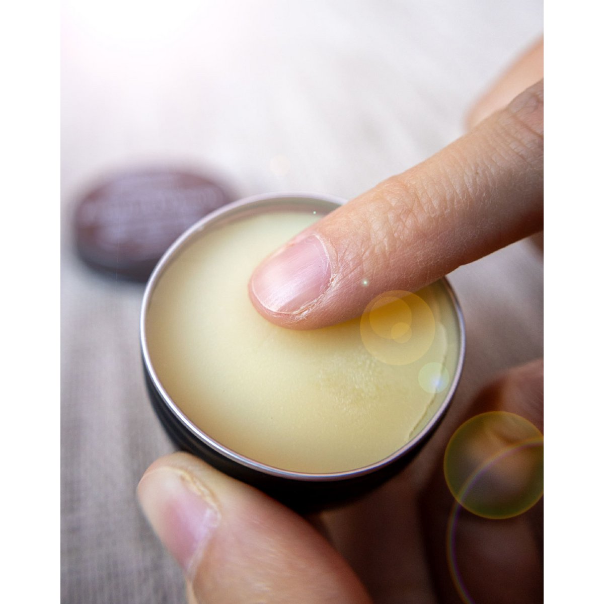 Protective lip balm - ideal against cold weather and dehydration