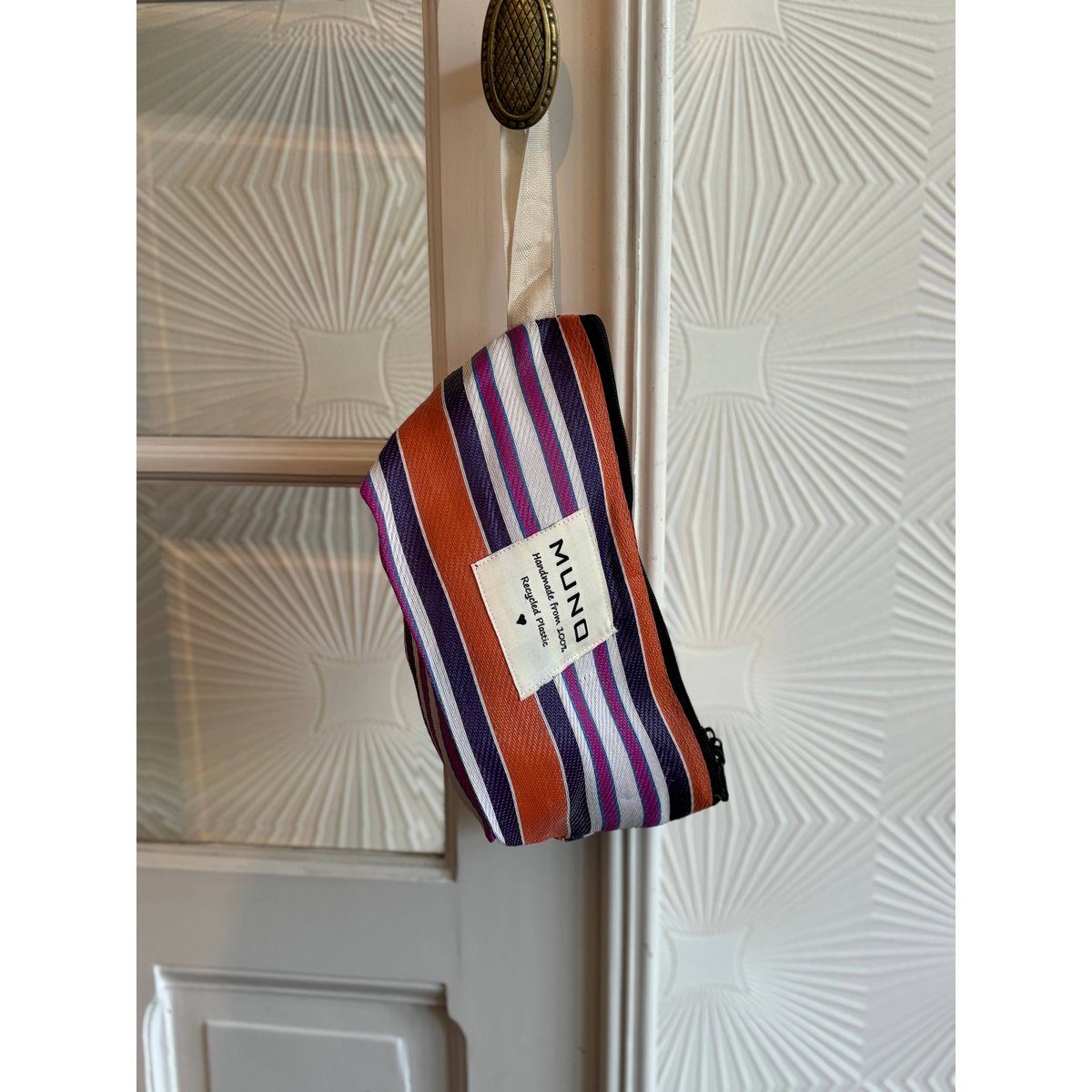 Bolsa de nylon reciclada hecha a mano