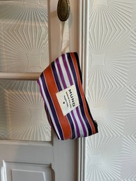 Handgefertigter recycelter Nylonbeutel