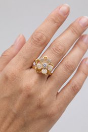 Verstellbarer, drehbarer Anti-Stress-Ring aus Edelstahl