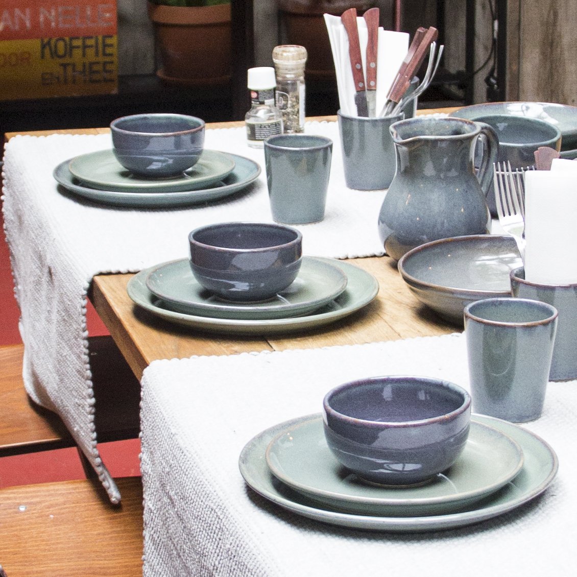 miska seledynowej glazury ceramicznej medium