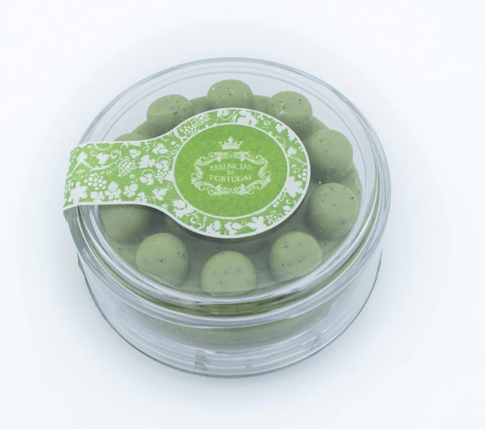 Essenias Body Scrub - sapone da massaggio, eucalipto con semi d'uva