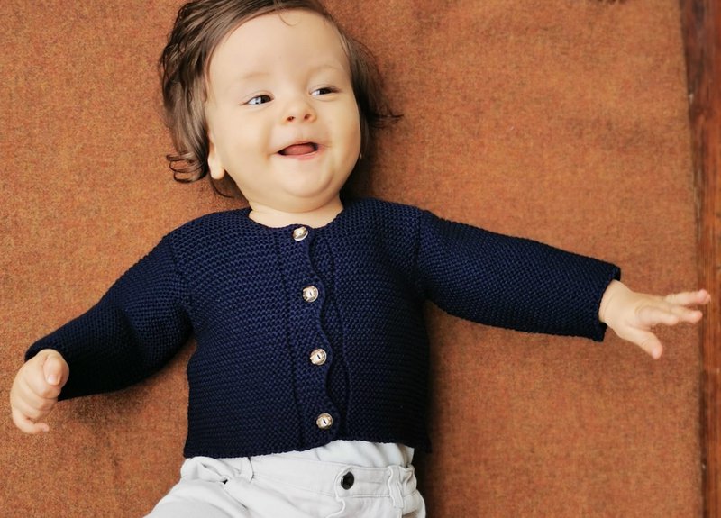 Set: Baby cardigan & Secret Santa hat made from 100% finest merino wool - the perfect gift for a birth