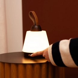 Liv Mørkebrun Genopladelig Lampe