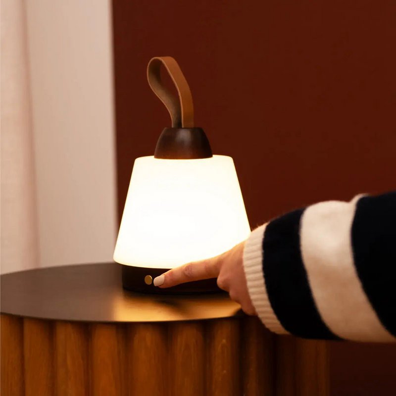 Liv Mørkebrun Genopladelig Lampe
