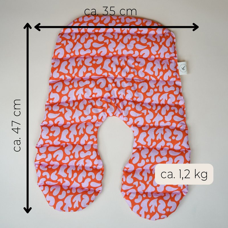 Oreillers nus remplis d'orange rose orthographique bio
