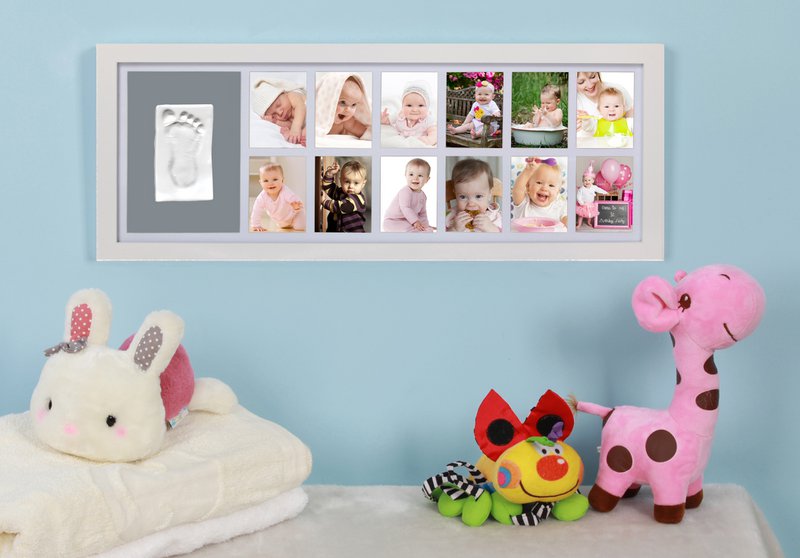 Adora Horizontal Frame – Baby Hand/Footprint & 12 Photos