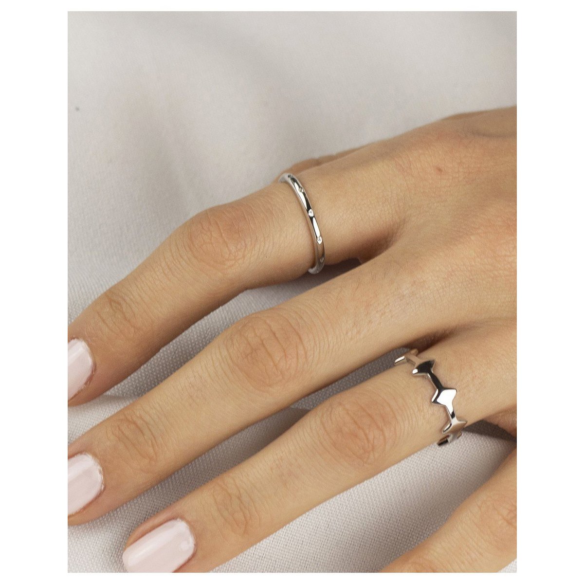 Band cz ring