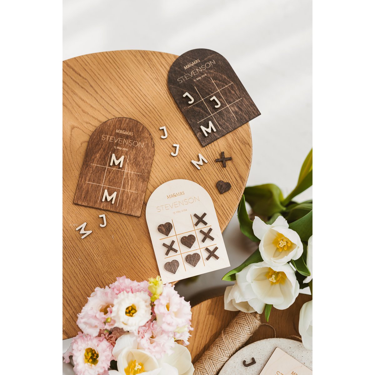 Natürliches, personalisiertes Hochzeitsgeschenk aus Holz – individuelles Tic-Tac-Toe-Spiel – rustikales Hochzeits-Andenken-Geschenk | Personalisiertes Hochzeitsgeschenk aus Holz