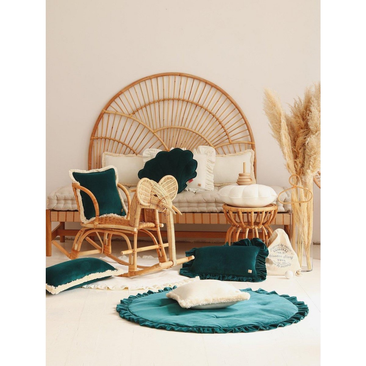 Mata Soft Velvet z Falbanką „Emerald”