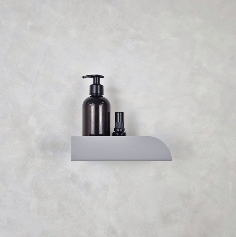 Estante de pared de metal gris bauhaus