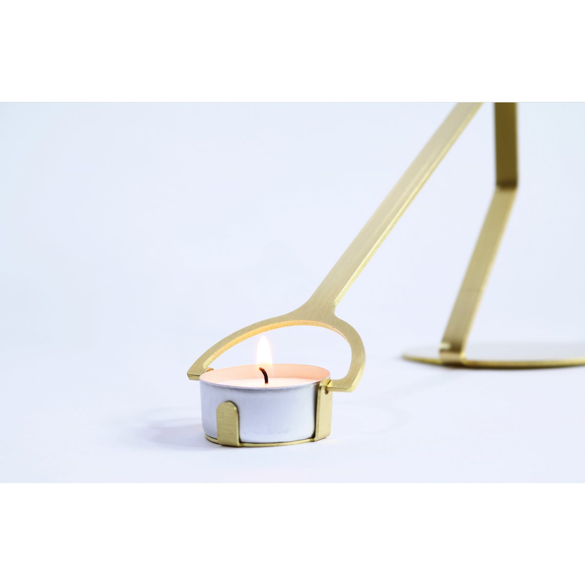 Christmas gift - Rising Balanced - dynamic candle holder