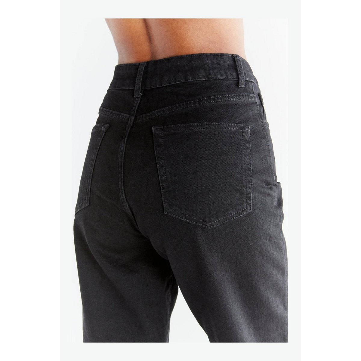 WN1010-104 | Damen Mom Fit – węglowa czerń