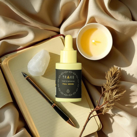 Full Moon Essential Oil Blend – Rosemary, Geranium, Helichrysum & Orange – Mood Lifting, Lunar Ritual, Clean Beauty - 30 ml