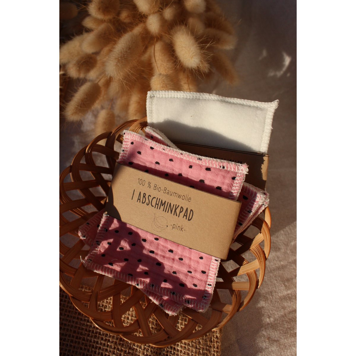 Washable make-up removal pad