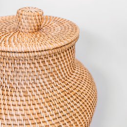 Woven Rattan Vase Round – Large Boho Decorative Vase – Vase Tall & Narrow – Floor Vase Handmade from Natural Fibres (Ø 30 cm) KIDUNG