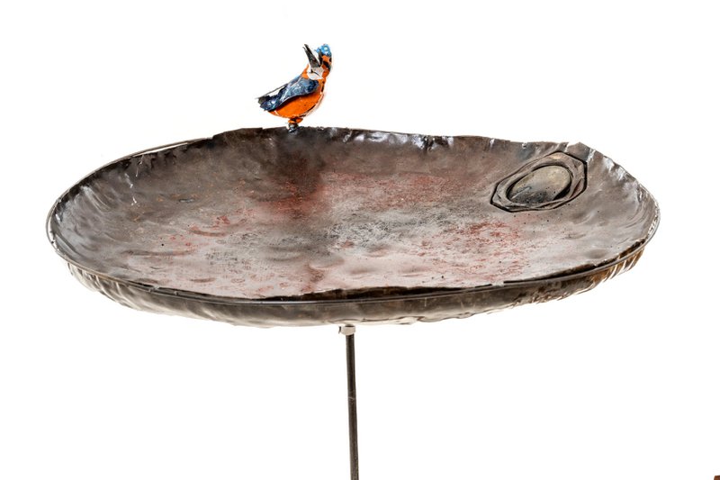 METAL XL KINGFISHER BOWL BIRDFEEDER ON STICK