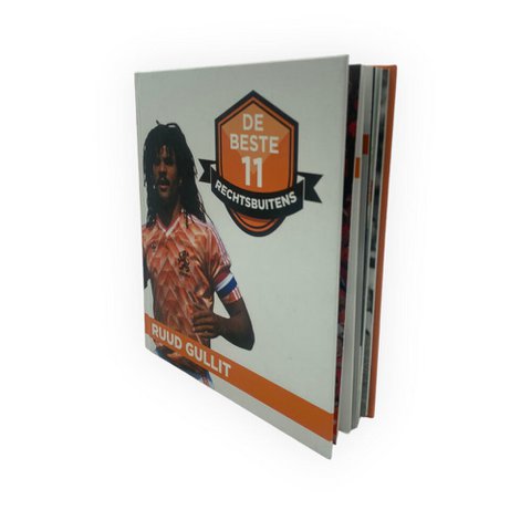 De beste 11 rechtervleugelers (rechtsbuits) Ruud Gullit - uniek voetbalboek met hardcover en 63 pagina's (Nederlandse editie)