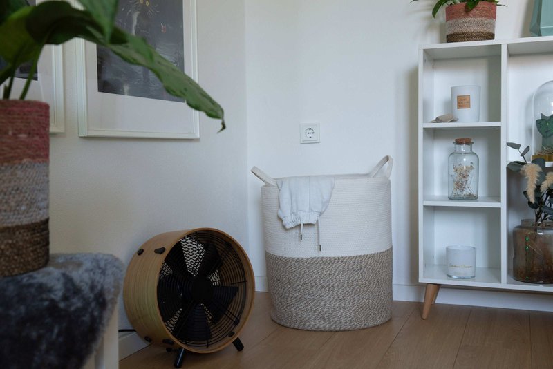 Stor vaskeri kurv lavet af jute og bomuld