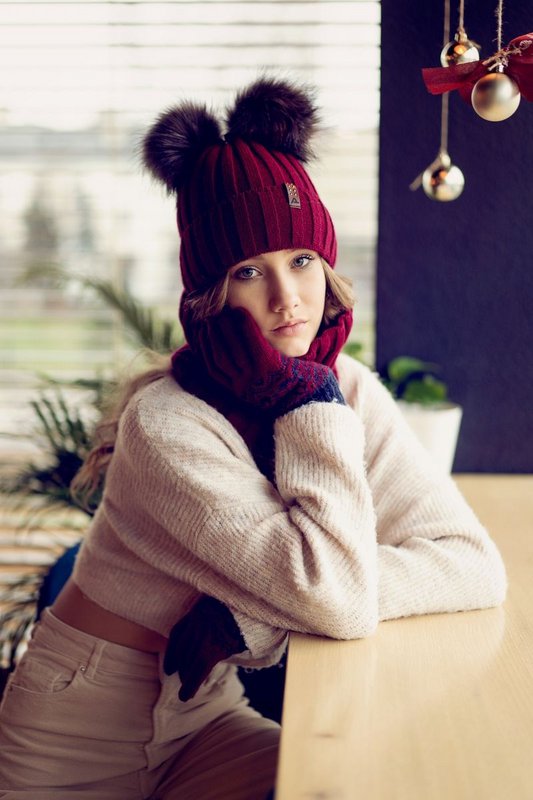 Dubbellaagse muts en snood met POM POM! 10% wol! Gemaakt in Polen