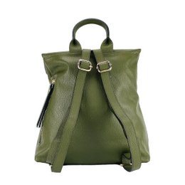 RB1021E | Soft women's backpack in genuine leather Made in Italy with adjustable shoulder straps. Zipper and accessories in shiny gold metal - Green color - Dimensions: 30 x 34 x 10.5 cm