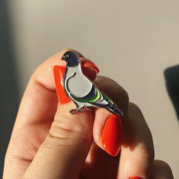 Emalje pin "due"