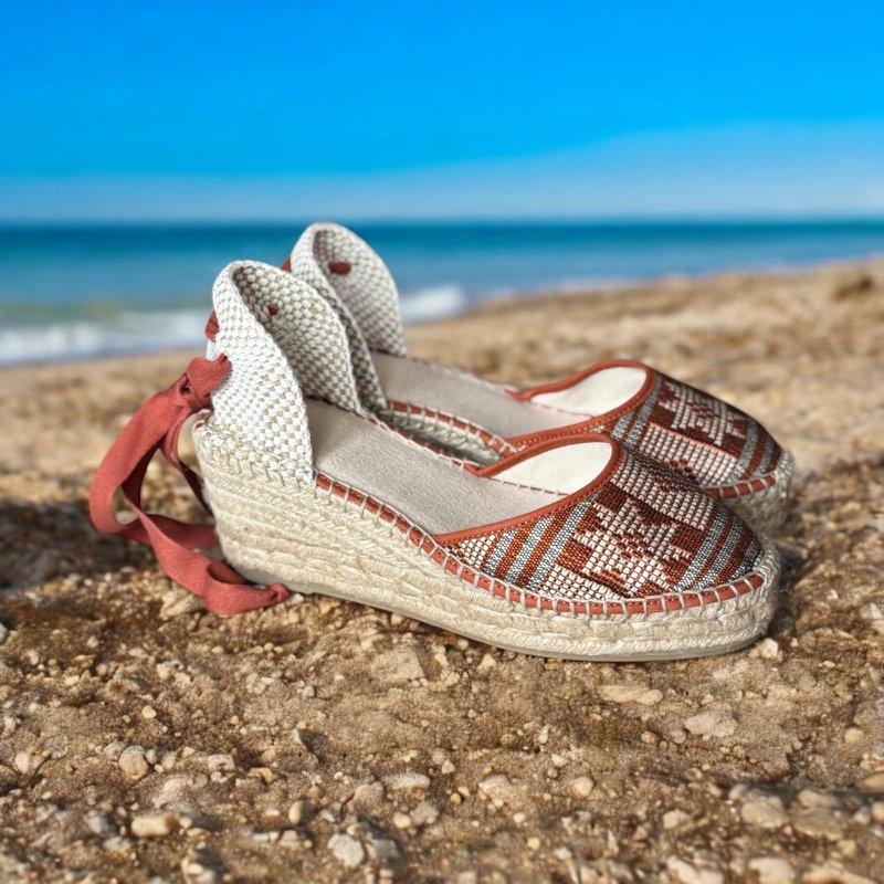 Artisanal Espadrilles - Hand-stitched - Made in France - SAELAA