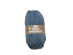 Wooly 70% acrylic/30% wool, 50g% 23ring & sewing accessories